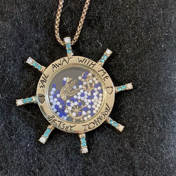 Betsey Johnson, Sail Away With Me, Ship Wheel Pendant - Picture 1 of 14